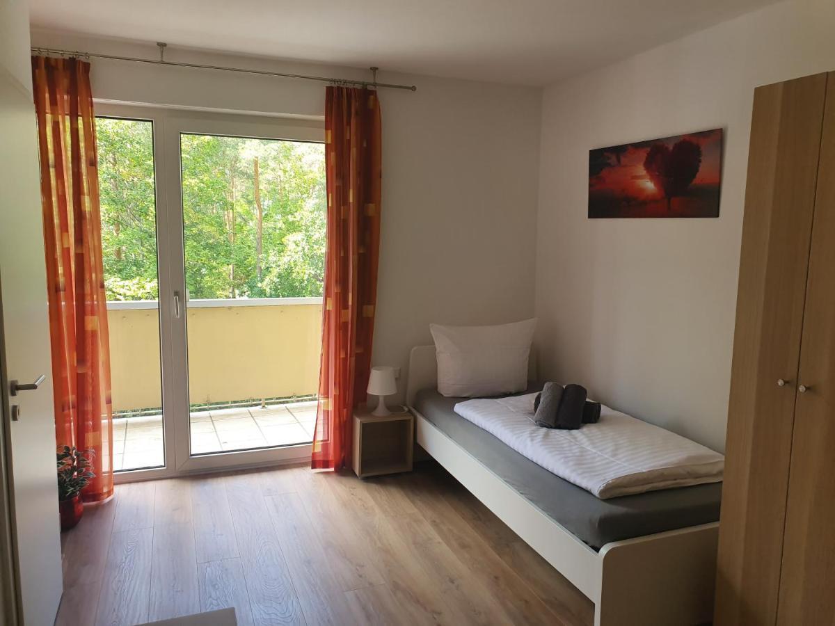 Gaestehaus Am Heuss-Platz Erlangen Bagian luar foto