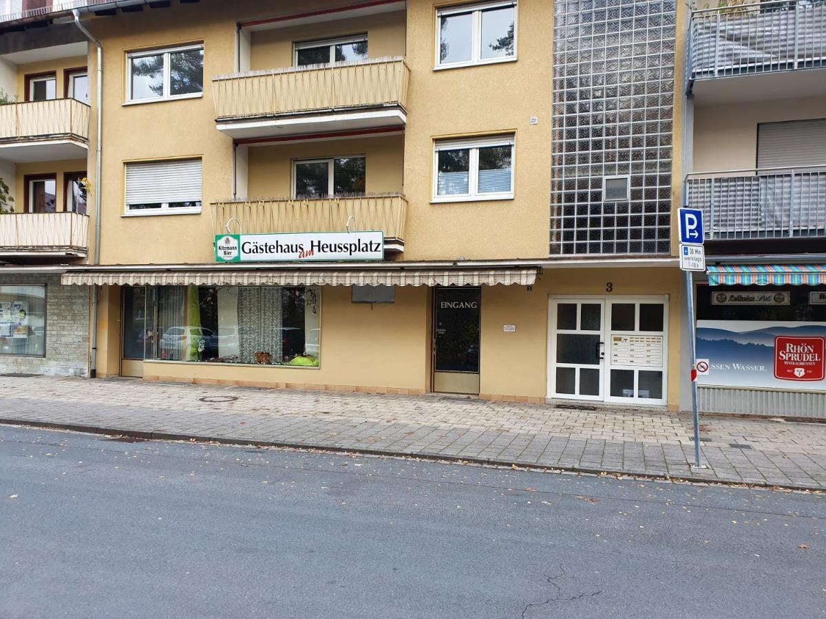 Gaestehaus Am Heuss-Platz Erlangen Bagian luar foto